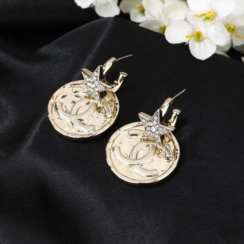 Comfortable Chanel Earrings 229058