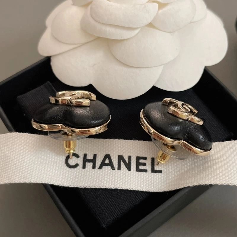 Chanel Earrings Breathable 229100