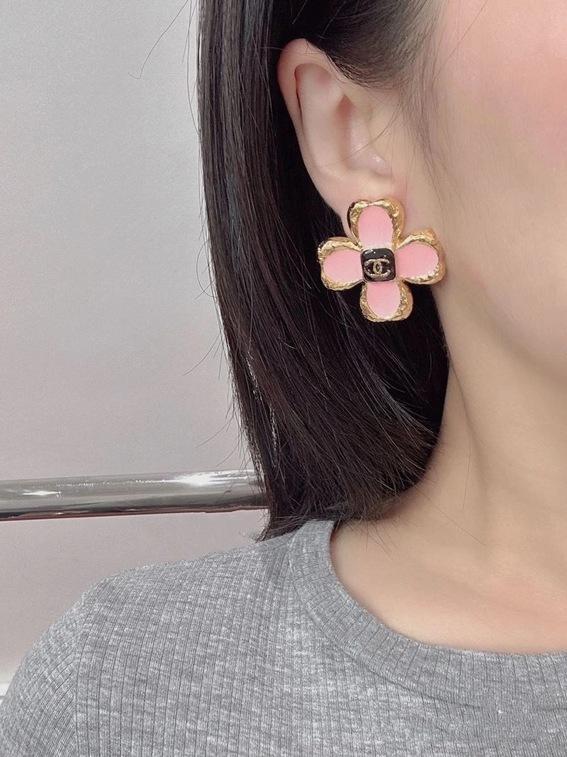 Bright Chanel Earrings 229042