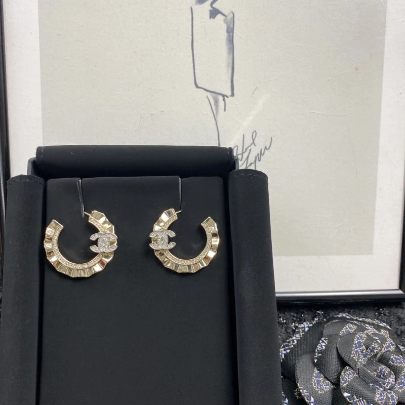 Chanel Earrings Durable 229049