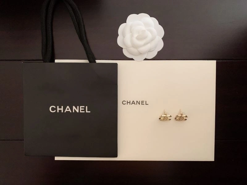 Durable Chanel Earrings 229070