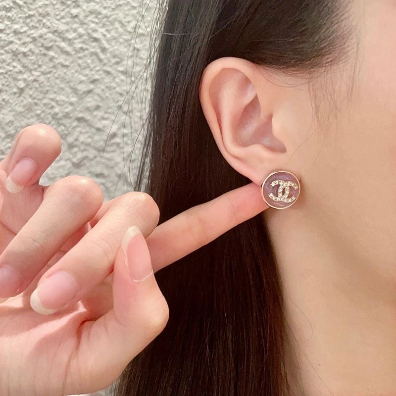 RelaxedFit Chanel Earrings 229033