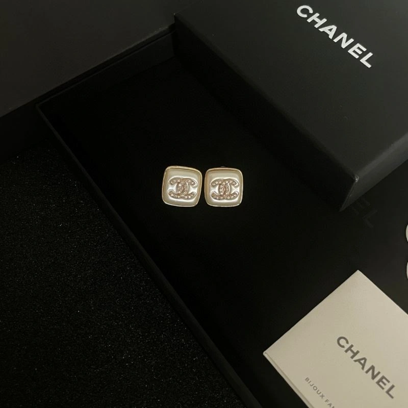 Chanel Earrings SoftTouch 229071