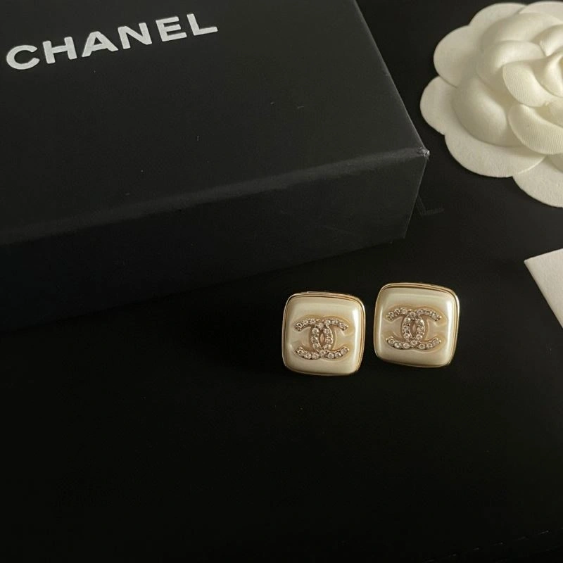 Chanel Earrings SoftTouch 229071