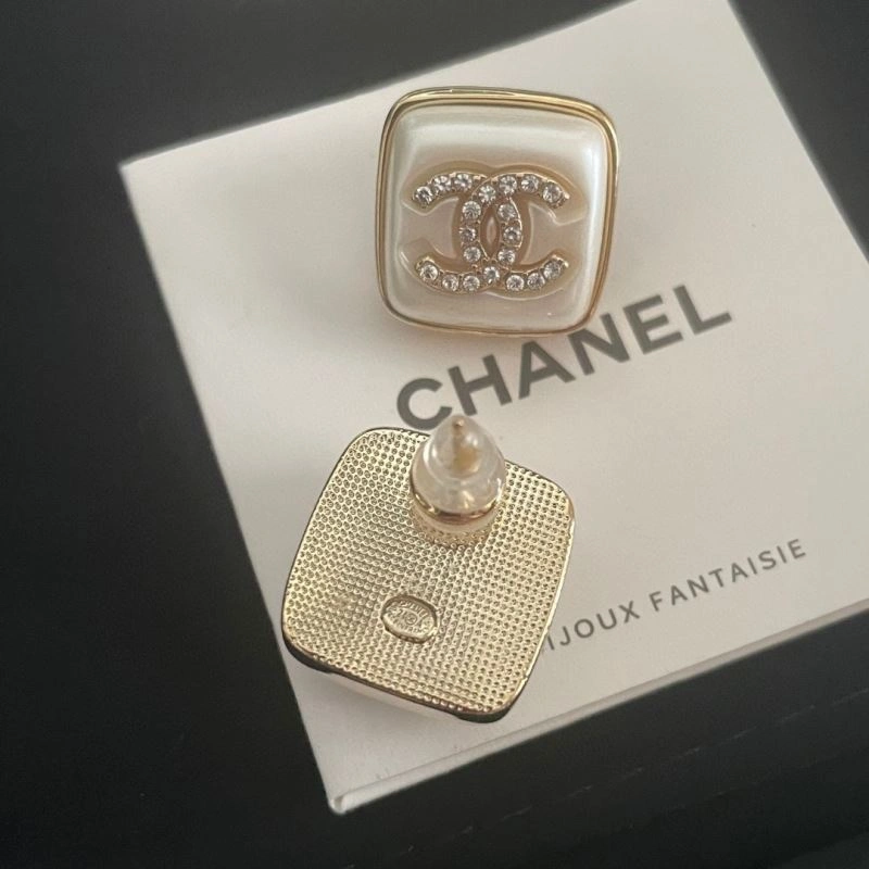 Chanel Earrings SoftTouch 229071