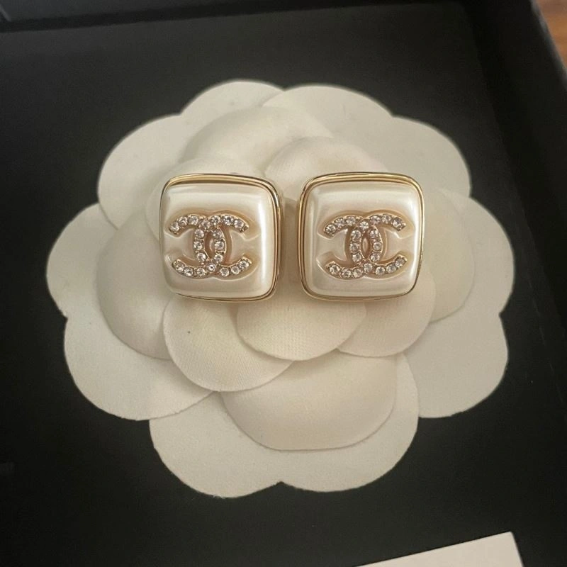 Chanel Earrings SoftTouch 229071