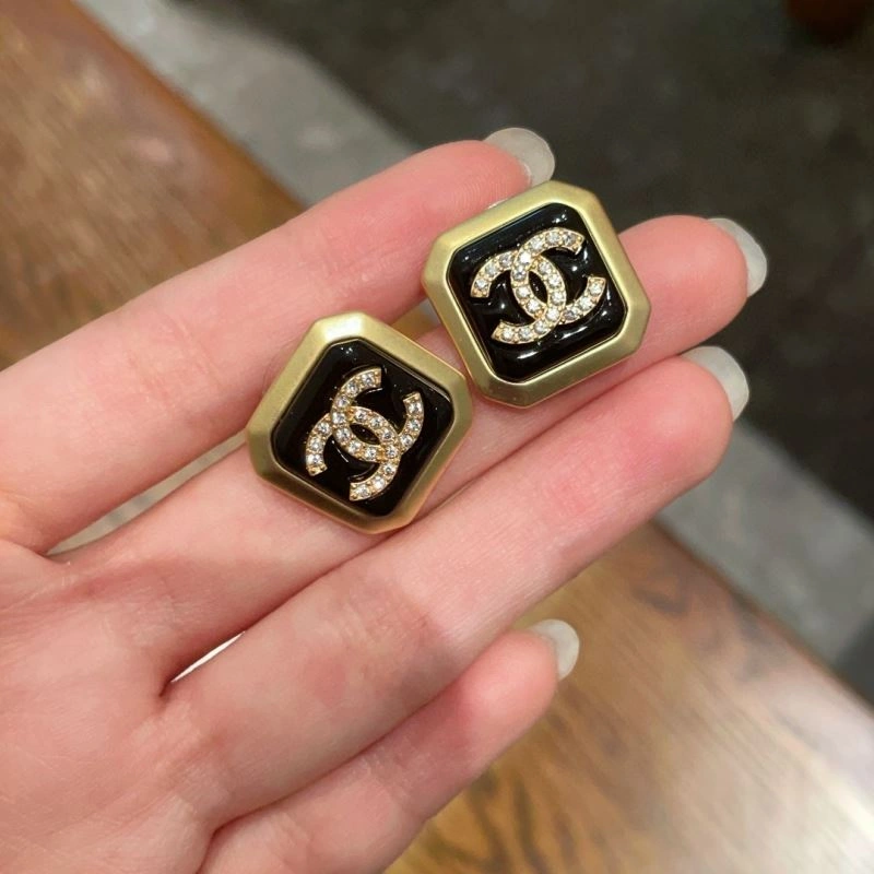 Versatile Chanel Earrings 229047