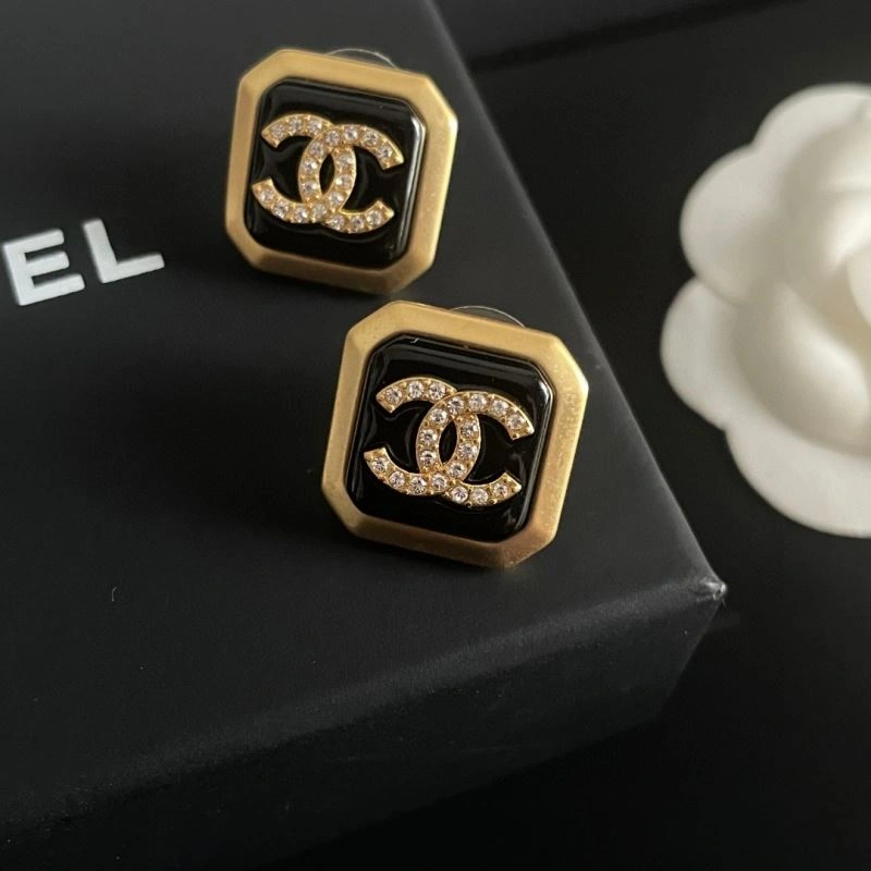 Versatile Chanel Earrings 229047