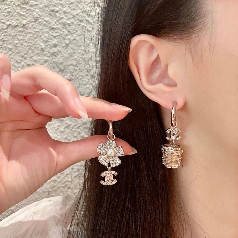 Chanel Earrings Vibrant 229072