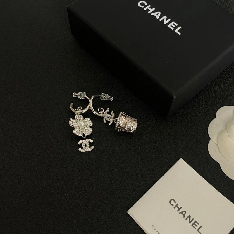 Chanel Earrings Vibrant 229072