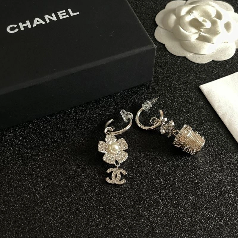 Chanel Earrings Vibrant 229072