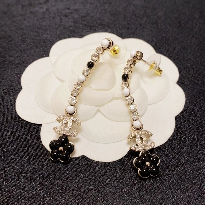 Chanel Earrings Chic 229030