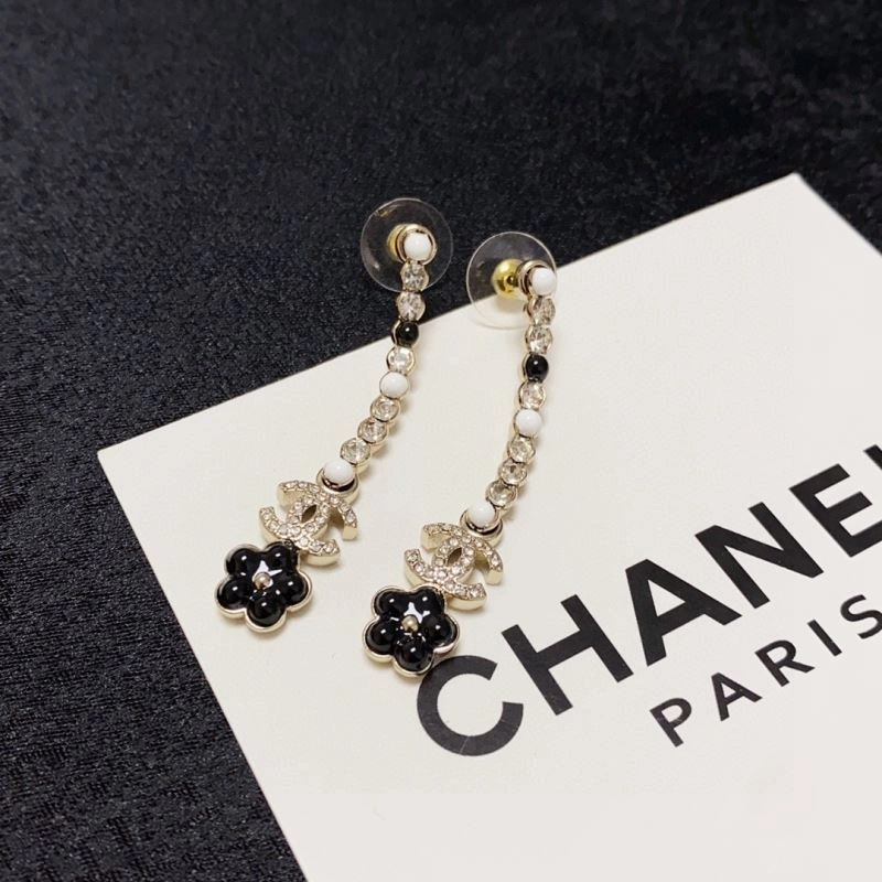 Chanel Earrings Chic 229030