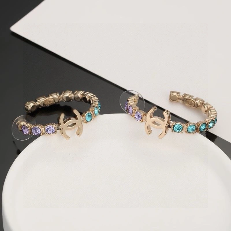 Chanel Earrings Comfortable 229028