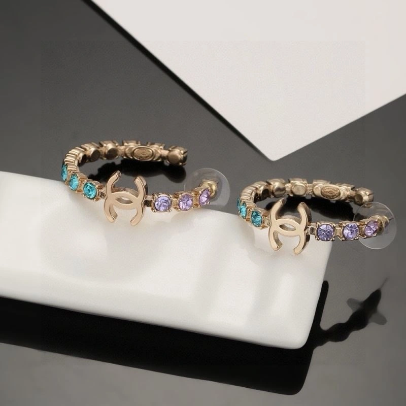 Chanel Earrings Comfortable 229028