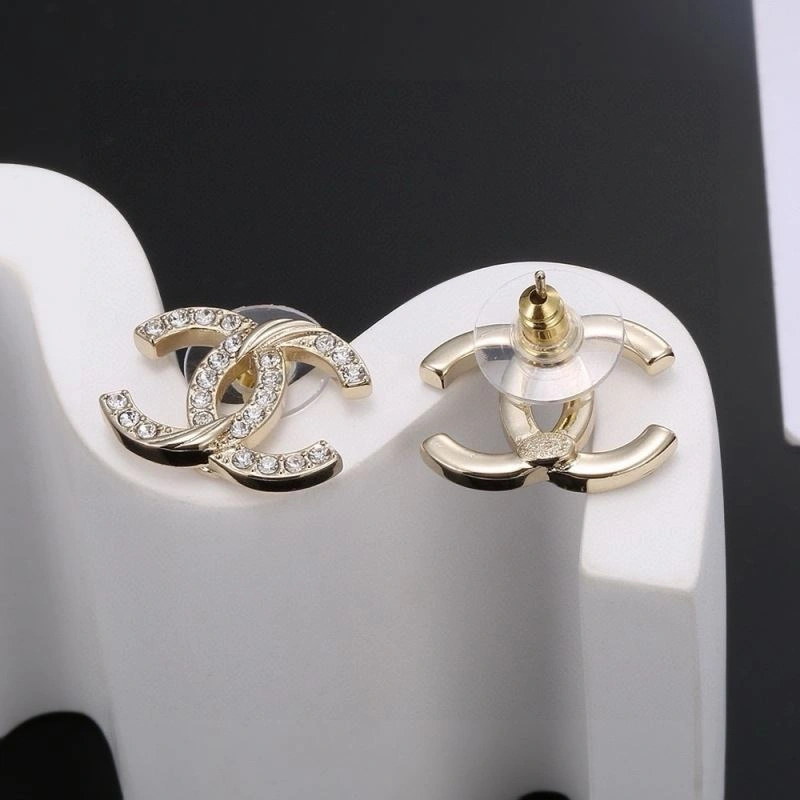 Fashionable Chanel Earrings 229023