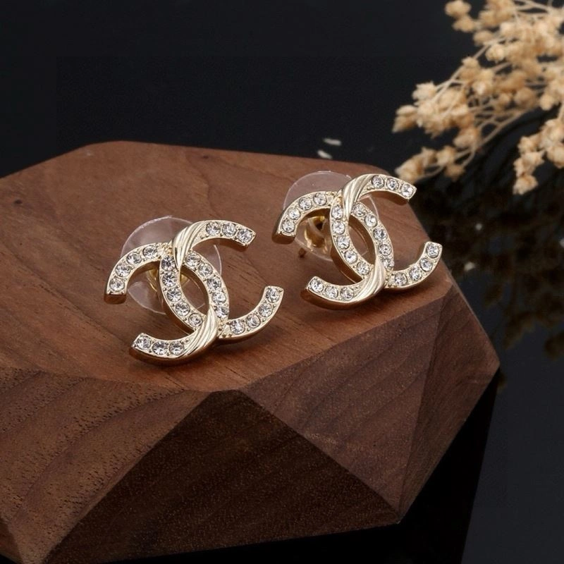 Fashionable Chanel Earrings 229023