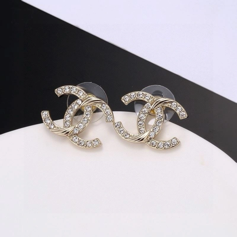 Fashionable Chanel Earrings 229023