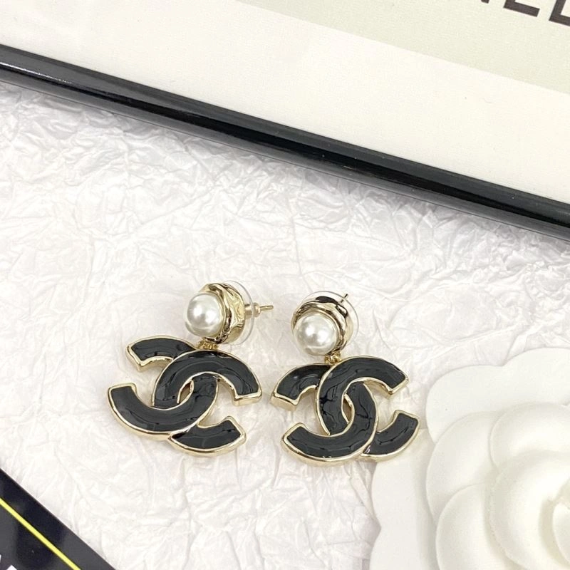 Chanel Earrings Packable 229022