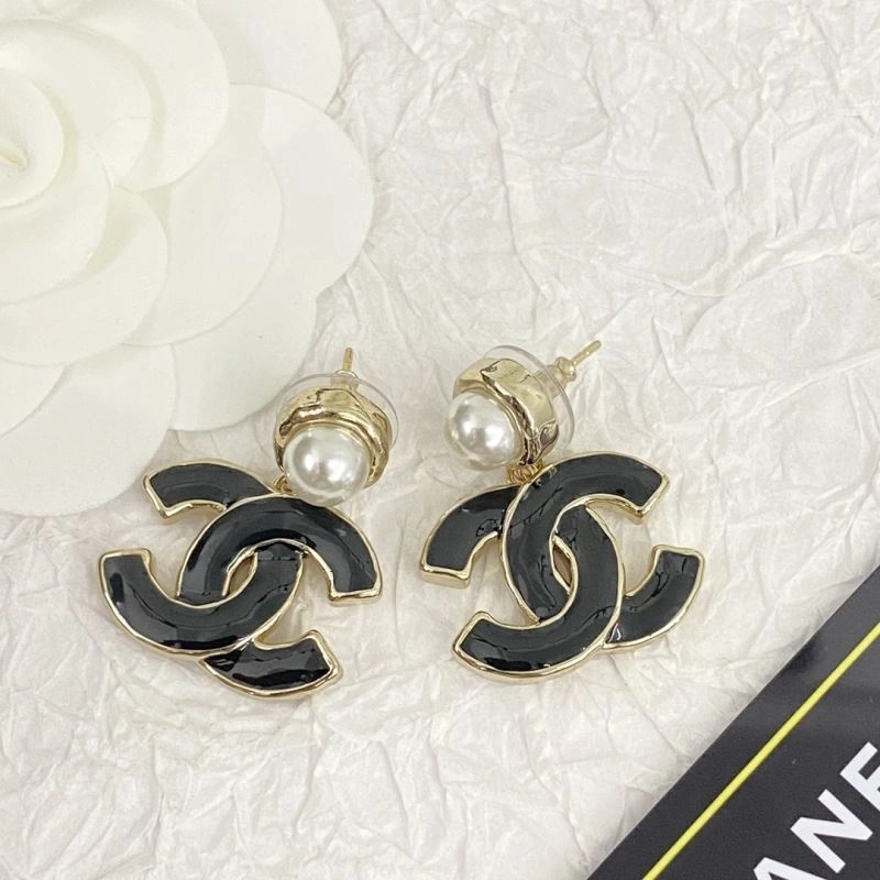 Chanel Earrings Packable 229022