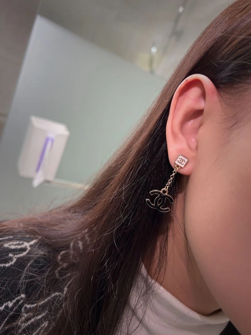 Chanel Earrings SmoothTexture 229020