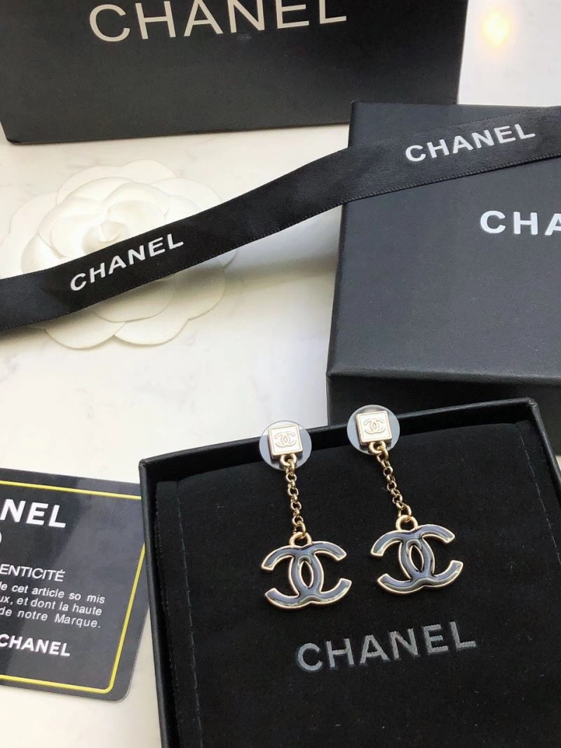 Chanel Earrings SmoothTexture 229020