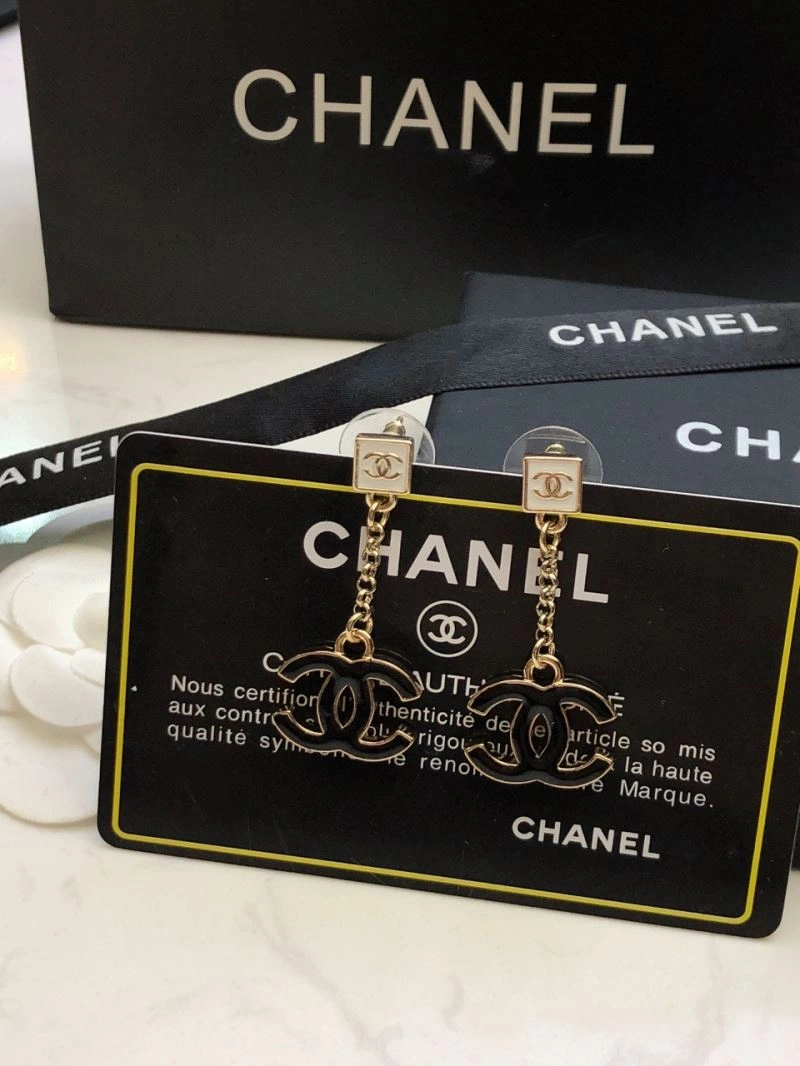 Chanel Earrings SmoothTexture 229020