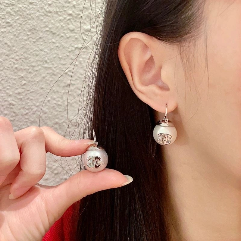 WellDesigned Chanel Earrings 229080