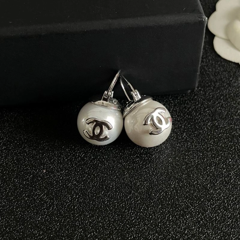 WellDesigned Chanel Earrings 229080