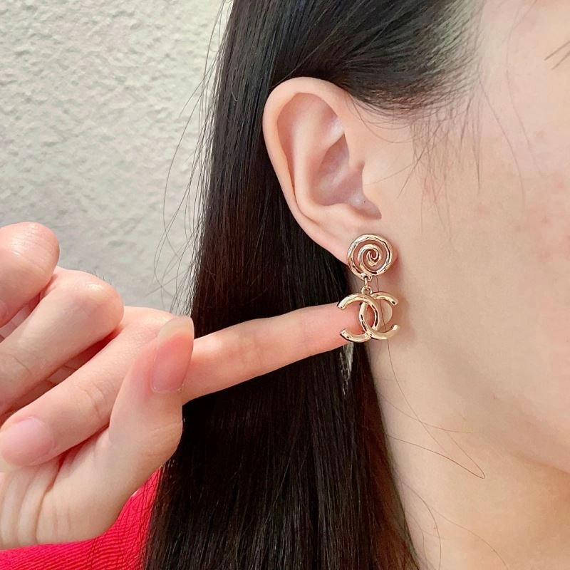 Chanel Earrings Breathable 229129