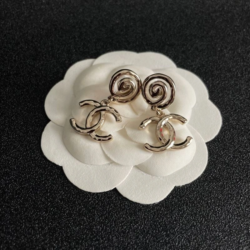 Chanel Earrings Breathable 229129