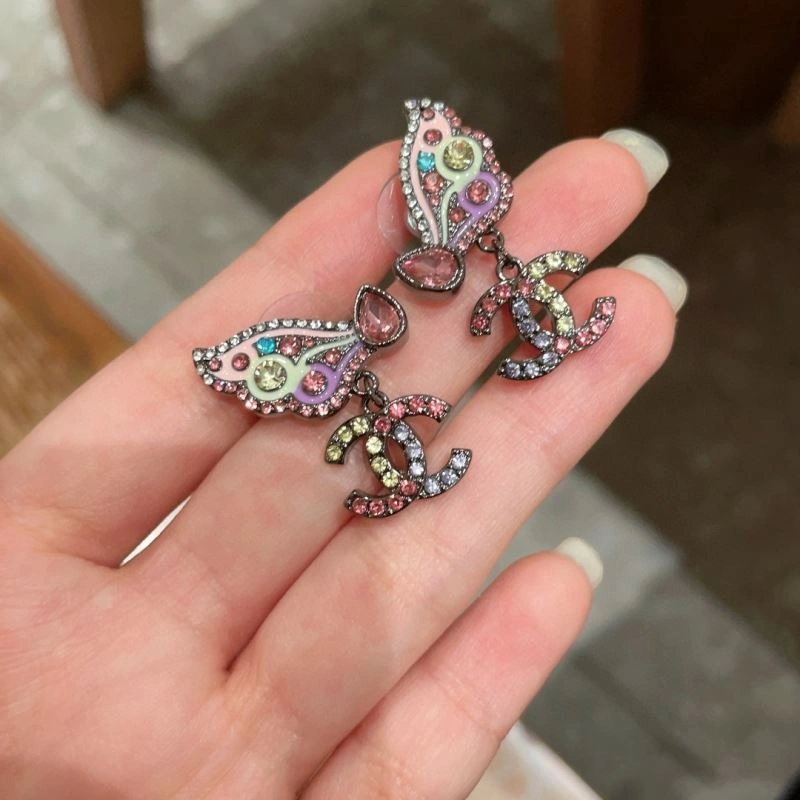 Trendsetting Chanel Earrings 229004