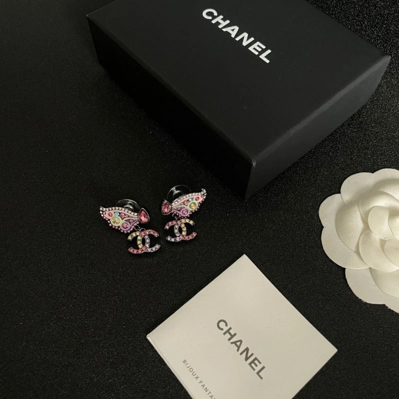 Trendsetting Chanel Earrings 229004