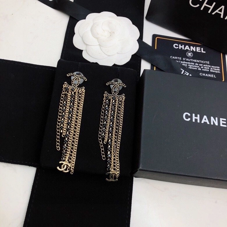 Chanel Earrings Effortless 229077
