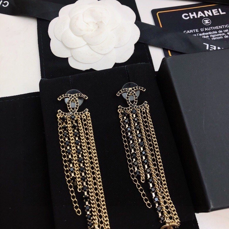 Chanel Earrings Effortless 229077