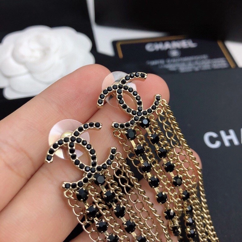 Chanel Earrings Effortless 229077