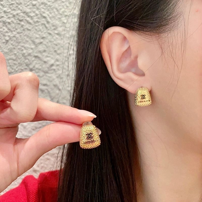Bright Chanel Earrings 228993