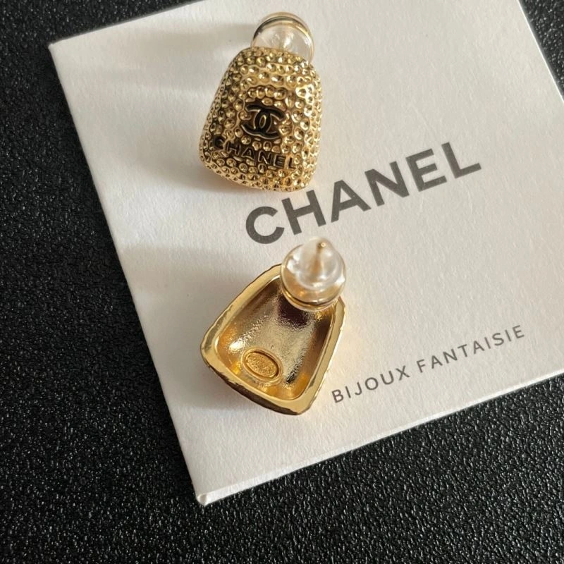 Bright Chanel Earrings 228993