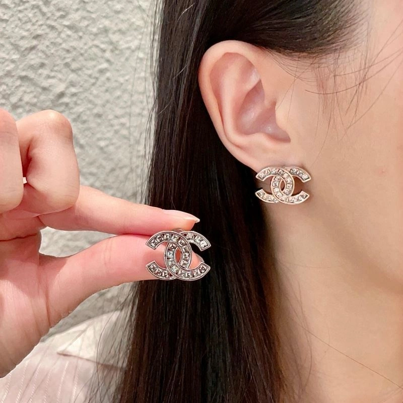 Chanel Earrings Sleek 229012