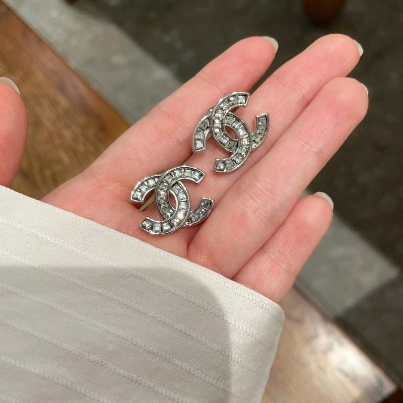 Chanel Earrings Sleek 229012