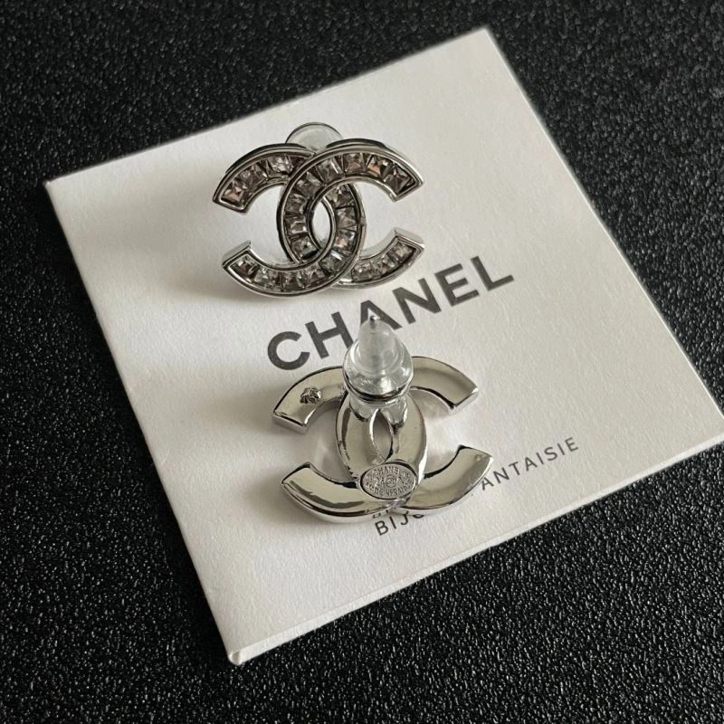 Chanel Earrings Sleek 229012