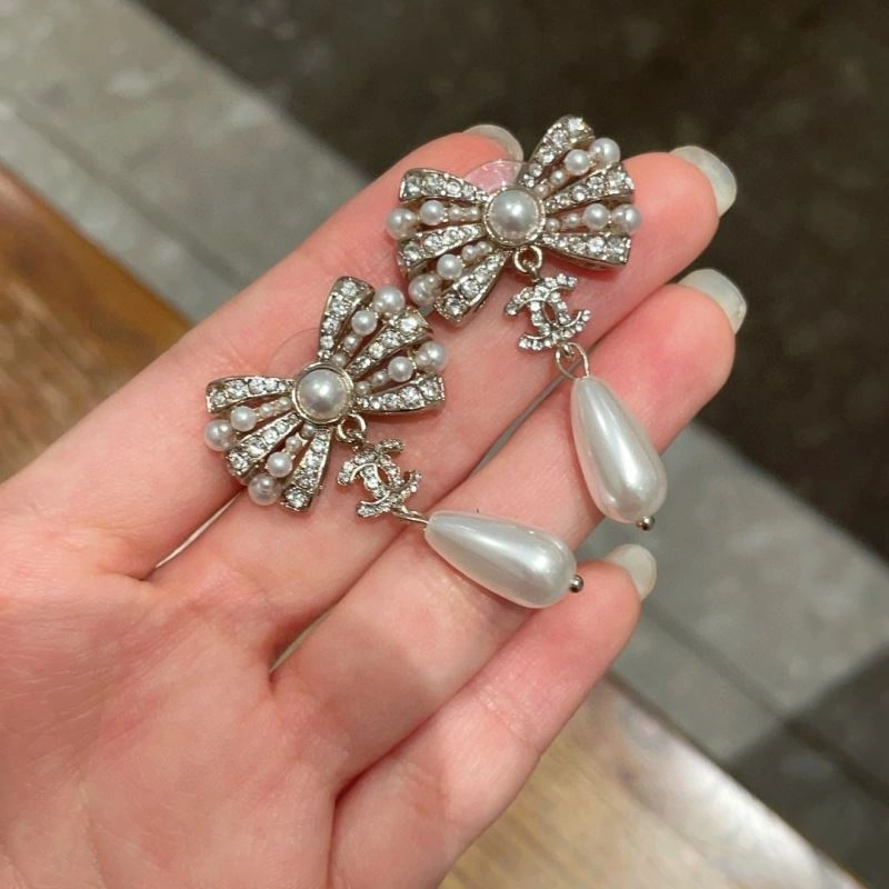 Durable Chanel Earrings 229008