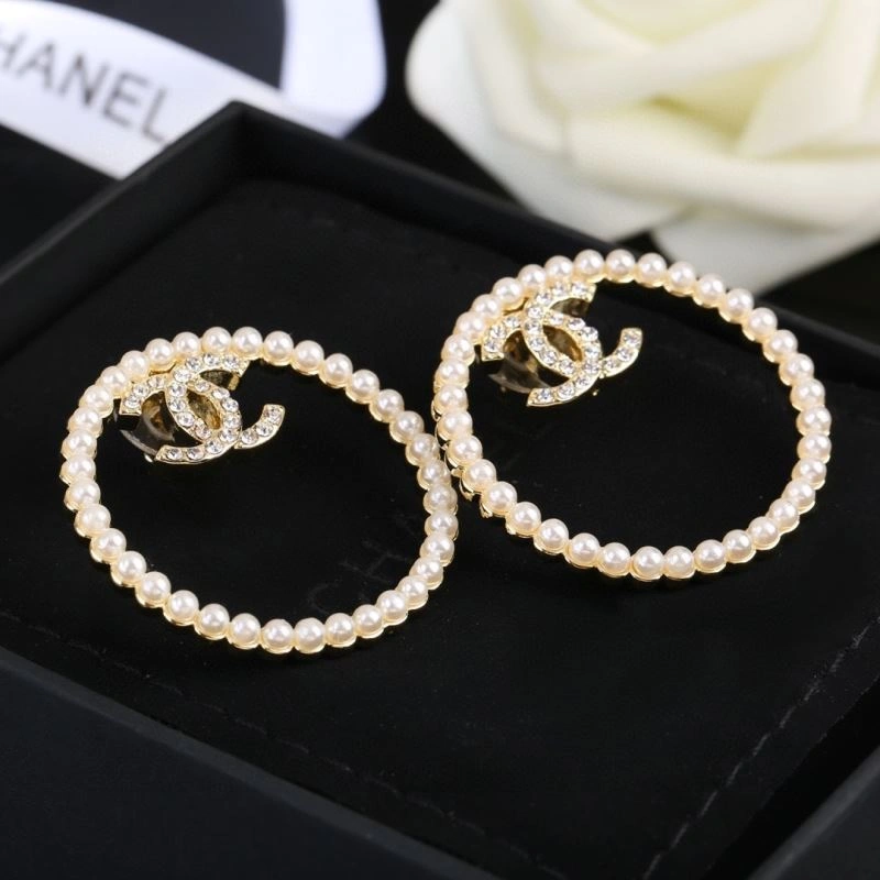 Compact Chanel Earrings 228972