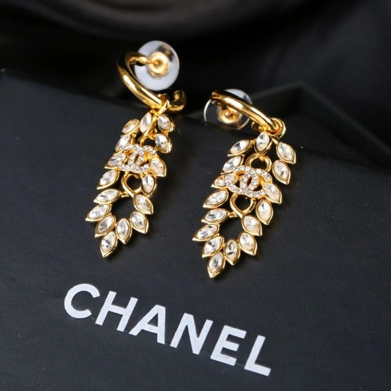 Breathable Chanel Earrings 228991