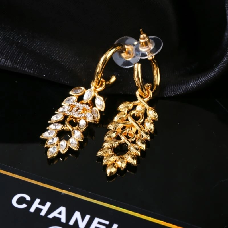 Breathable Chanel Earrings 228991