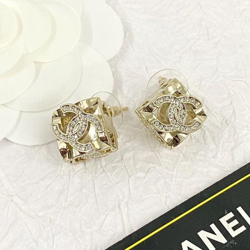 Chanel Earrings Soft 229059