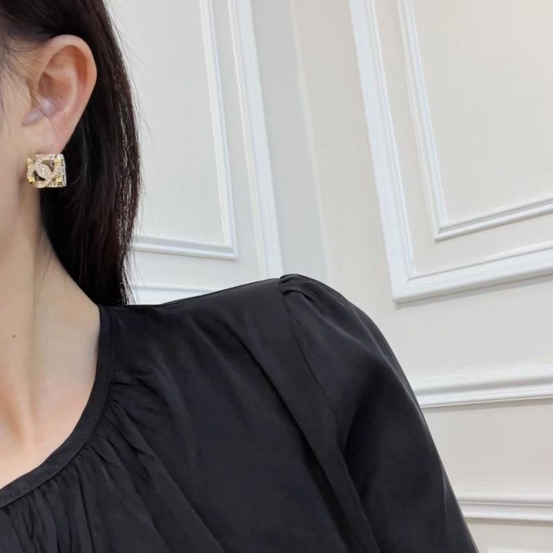 Chanel Earrings Soft 229059