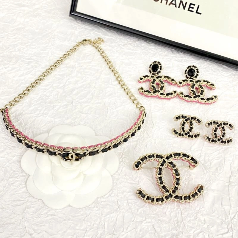 Chanel Earrings Chic 228967