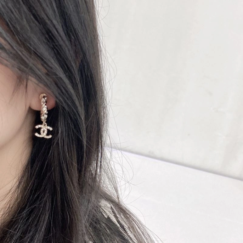 Chanel Earrings Vibrant 228981