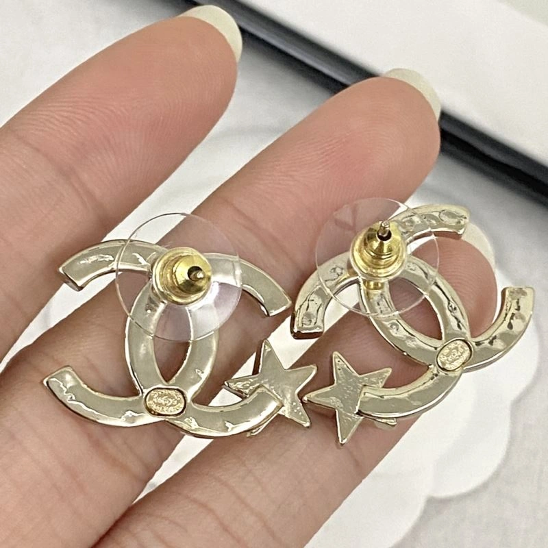 Cozy Chanel Earrings 228952